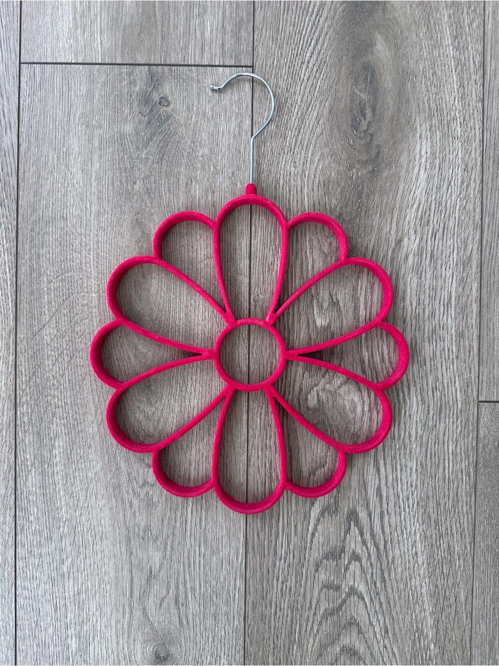 flower belt hanger
